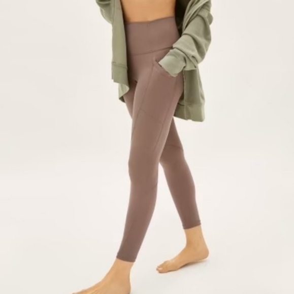 Everlane The Perform Pocket Leggings NWT NEW - Picture 2 of 8